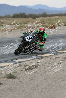 media/Sep-21-2025-Race Pace (Sun) [[98bf33ef95]]/Verified/5-Turn 15 Inside (930am)/